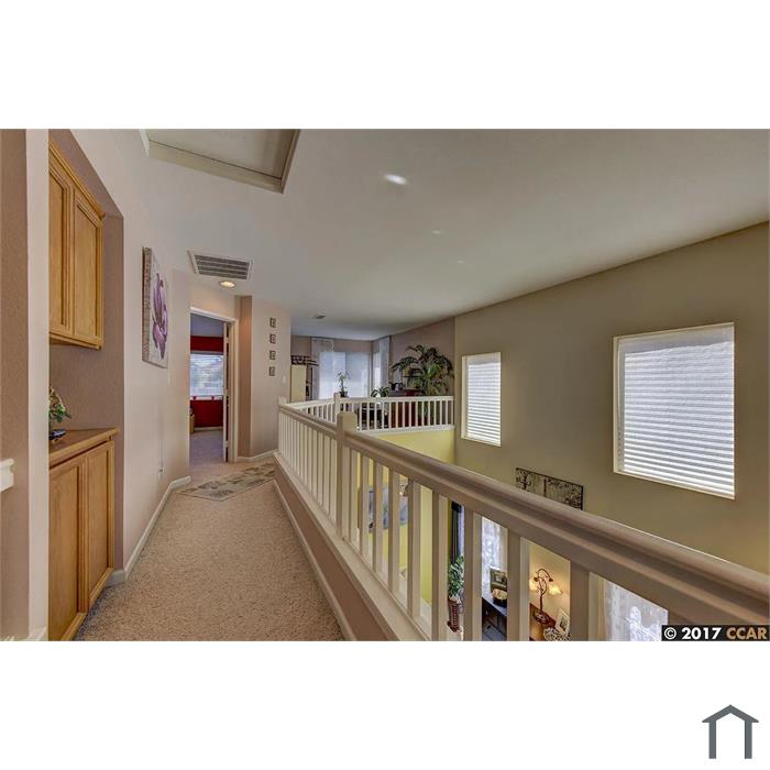1704 Periwinkle Way