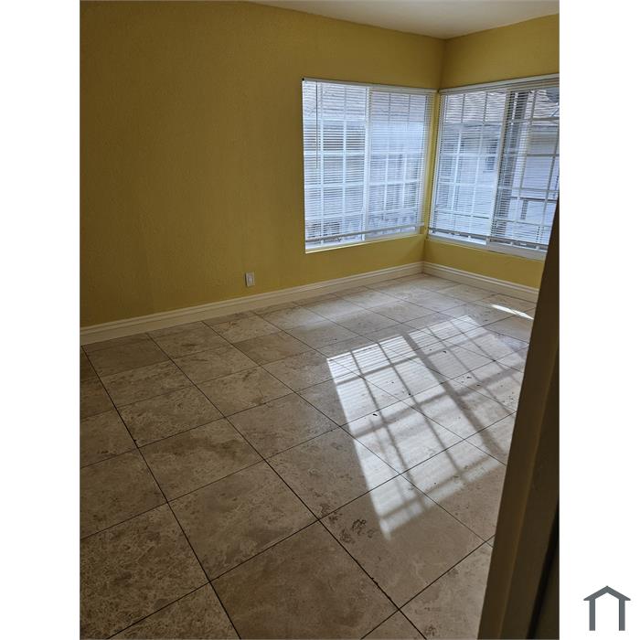 24508 Leona Dr