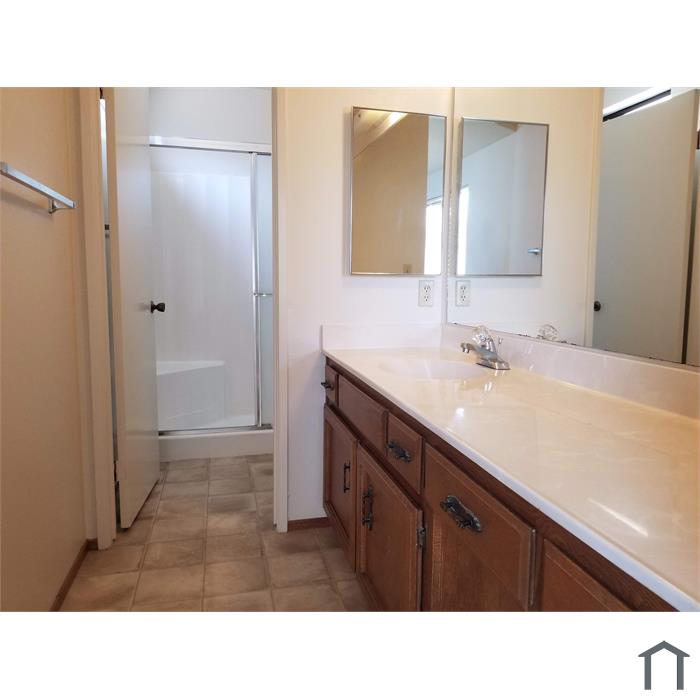 3 Bedroom Single Family House 6 Aquamarine Ct in Hercules, CA