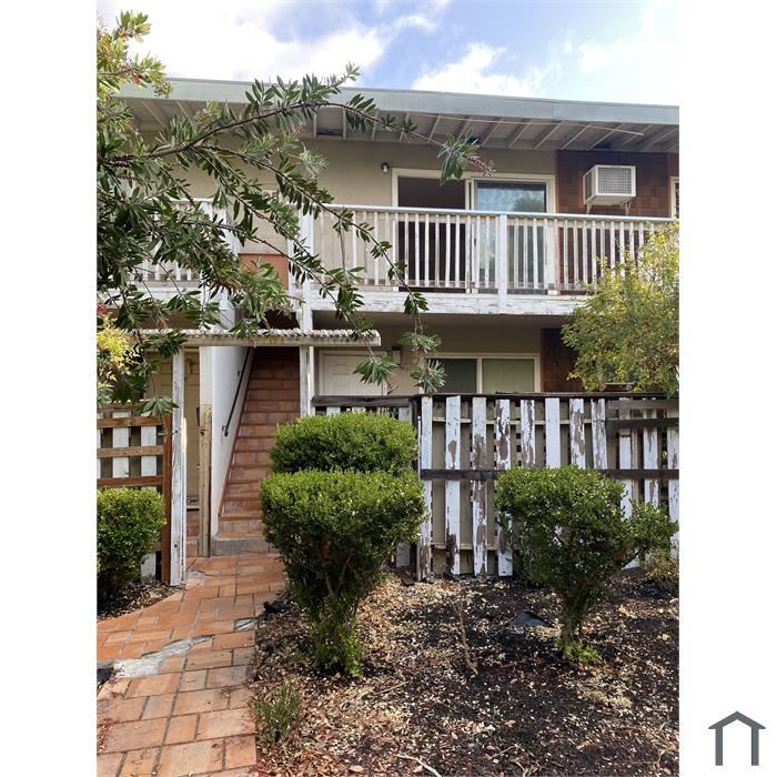 205 Muir Rd