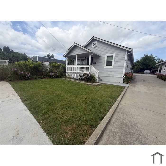 90 Alves Ln