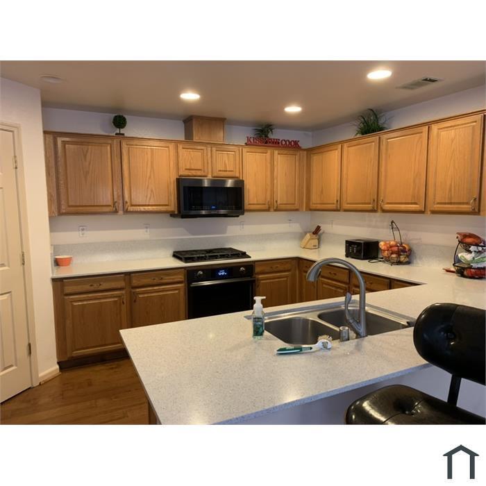 102 Olmsted Ct