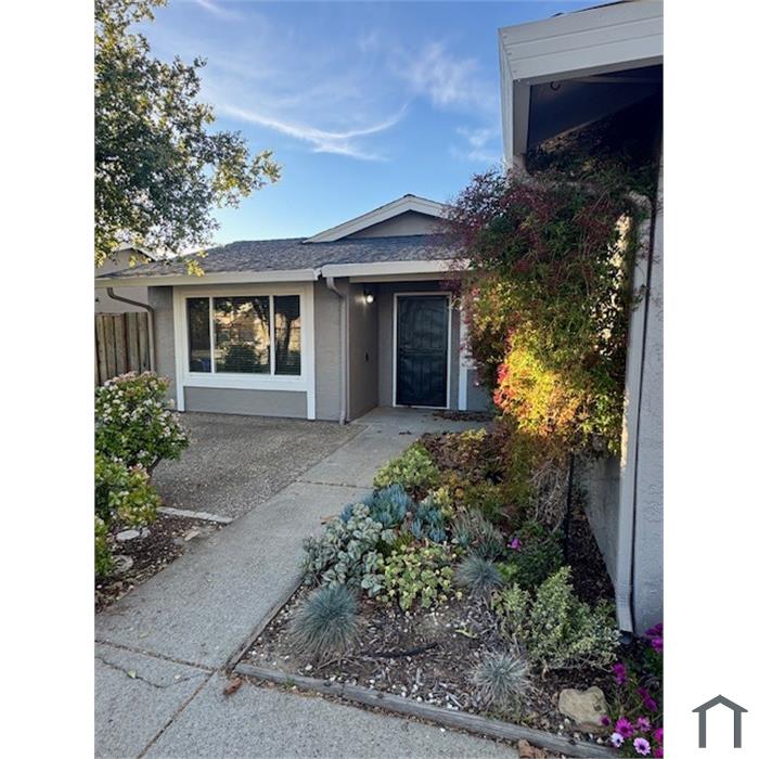 951 Coral Dr