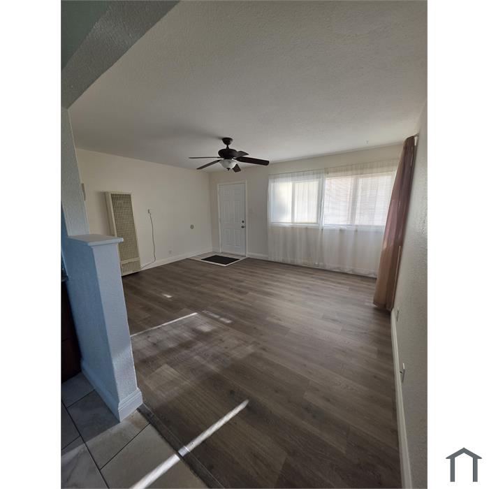 463 W Broadmoor Blvd
