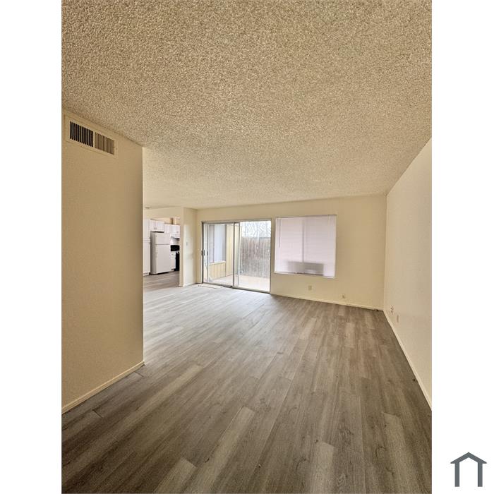 355 Parkview Ter