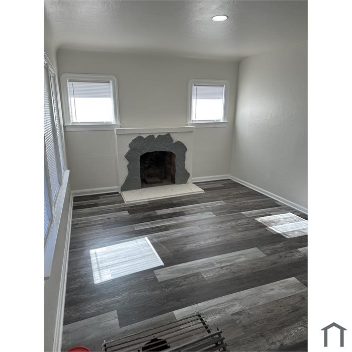 1930 Carolina St