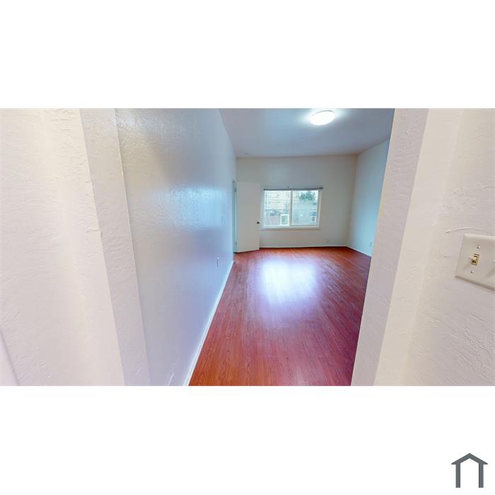 1811 27th Ave