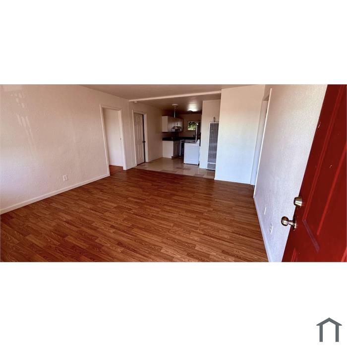 10100 Walnut St