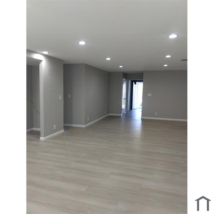 6330 Tri Ln