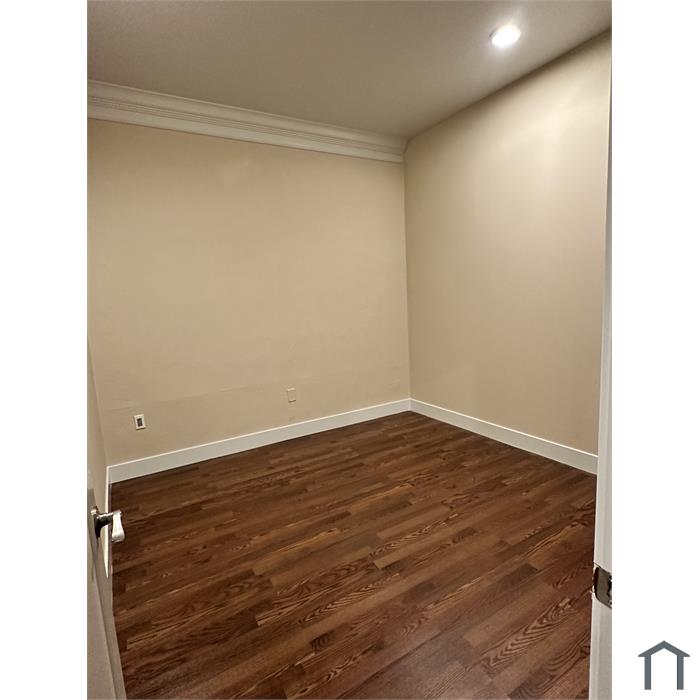 1621 Sir Francis Drake Blvd