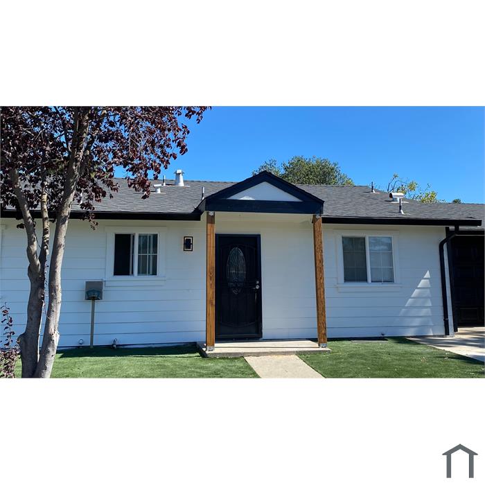 490 Adams Ct
