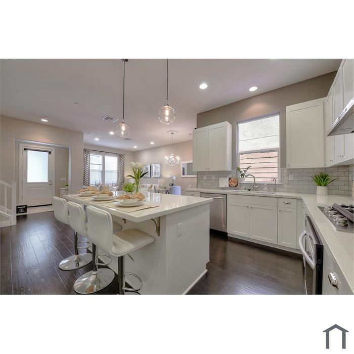 563 Odyssey Ln