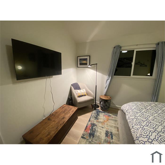 5715 Empire Grade
