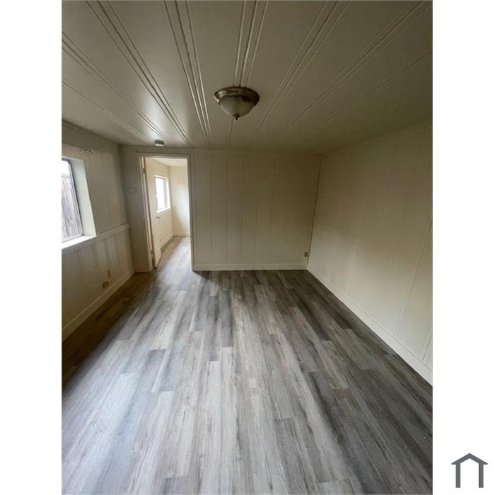22 Western Dr