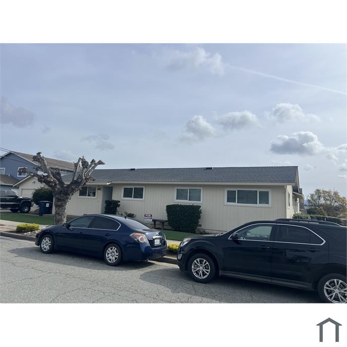 3 Bedroom Townhouse 147 Sunrise Way in Watsonville, CA