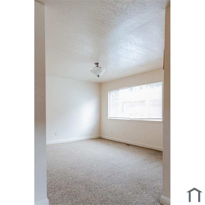 37 Marin St