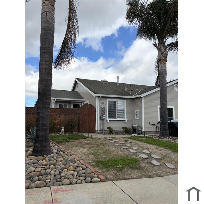 112 Onyx Dr