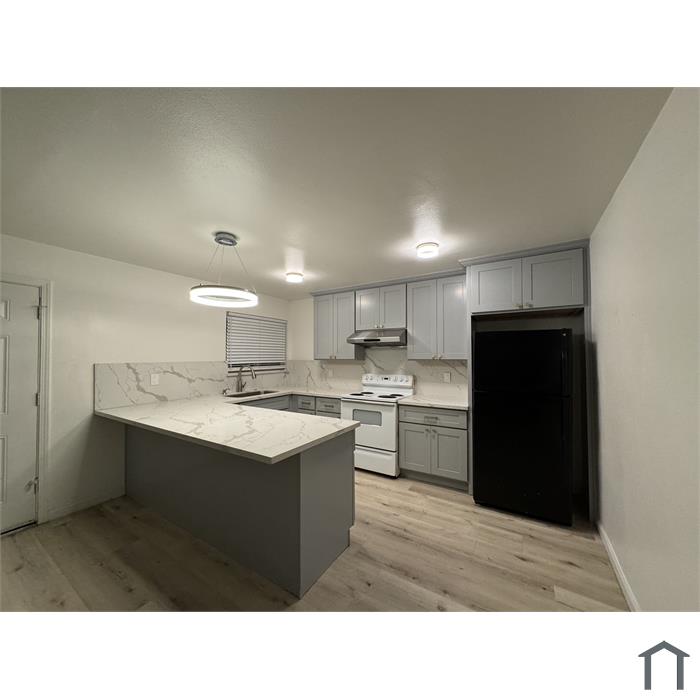139 Roundtable Dr