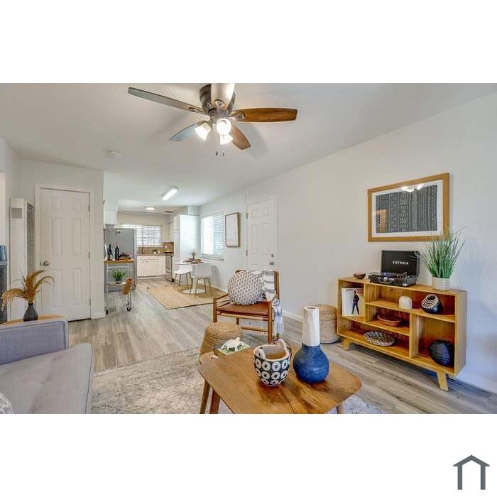 597 Palmetto Dr