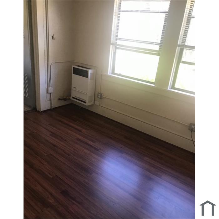 248 E San Salvador St