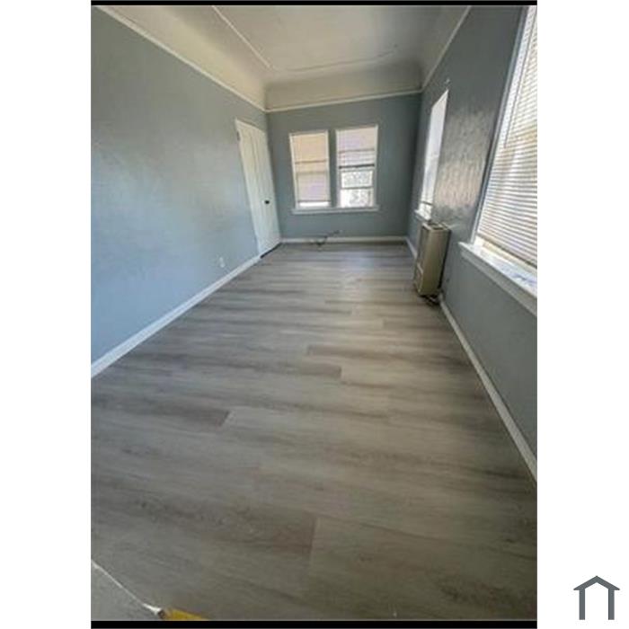 162 E San Salvador St