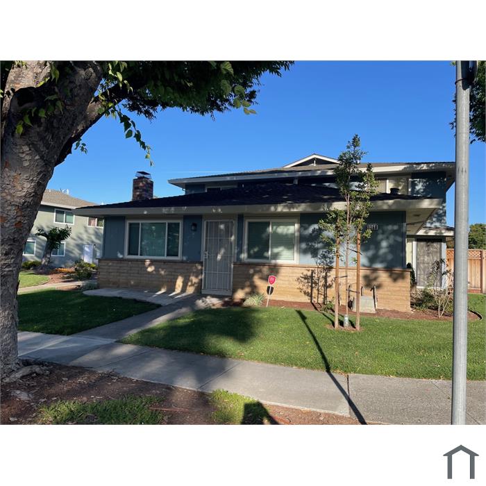 1368 Shawn Dr