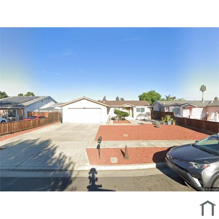 977 Granada Way