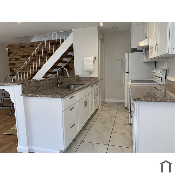 5461 Tradewinds Walkway