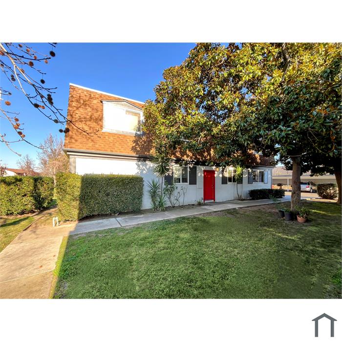 1726 Ross Cir