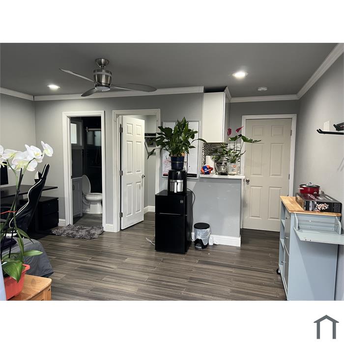 3337 Mount Wilson Dr