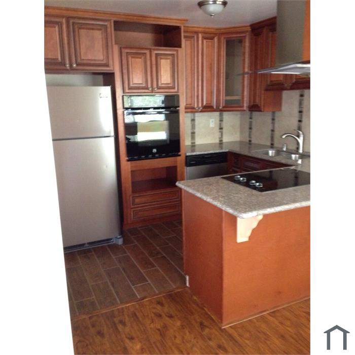 885 Branham Ln