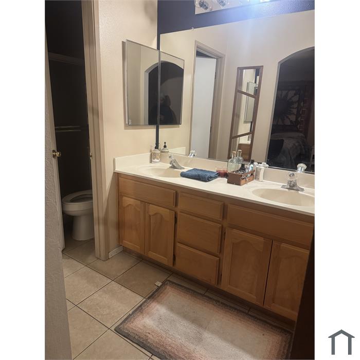 9856 Danelle Ct