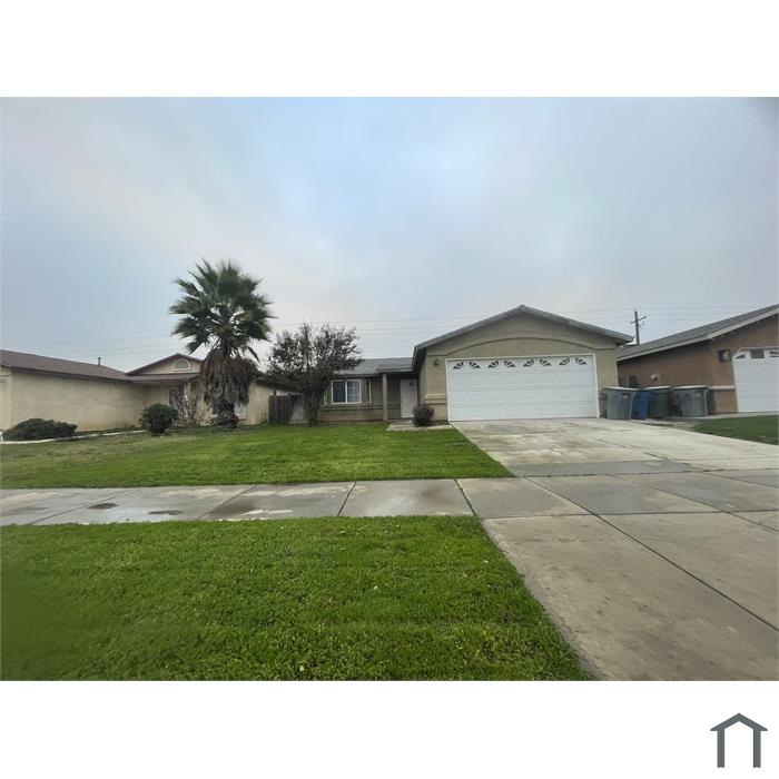 557 Monique St