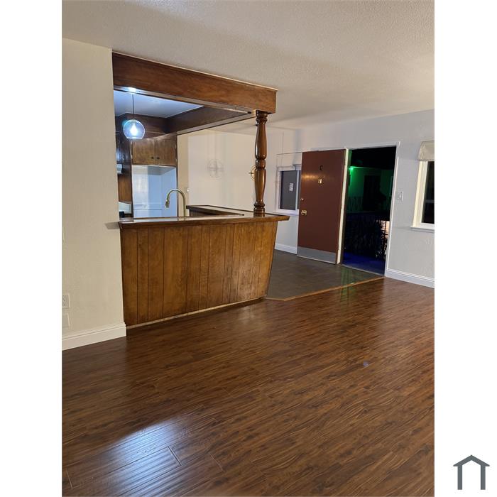 637 Tully Rd