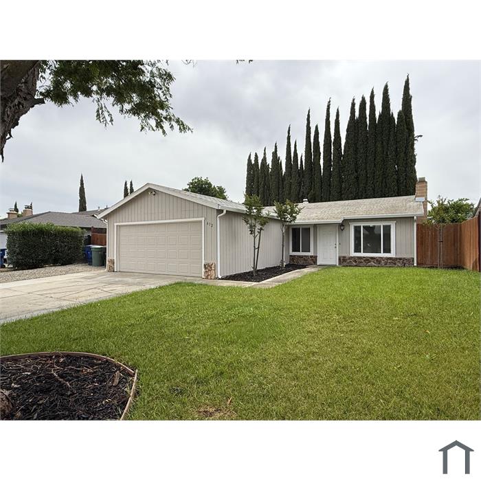 632 Walnut Ave