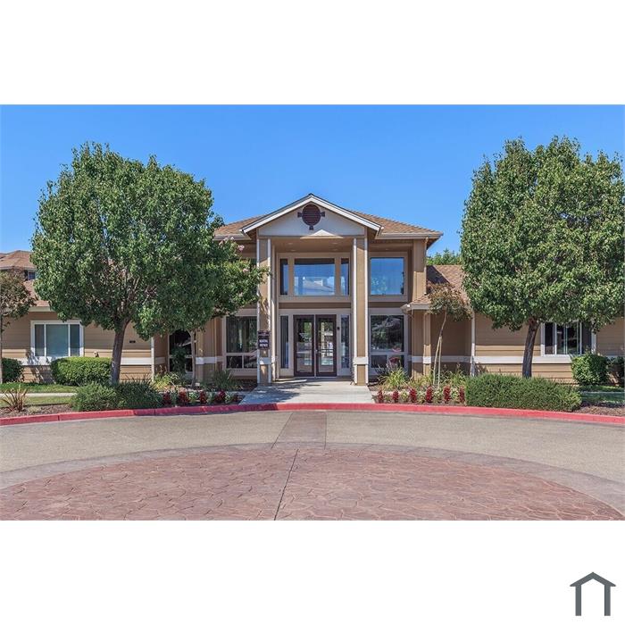 Chesapeake Bay Apartments