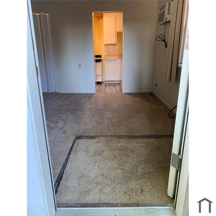 1337 N Golden State Blvd