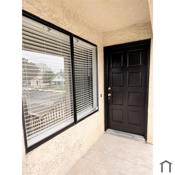 290 N Thor St