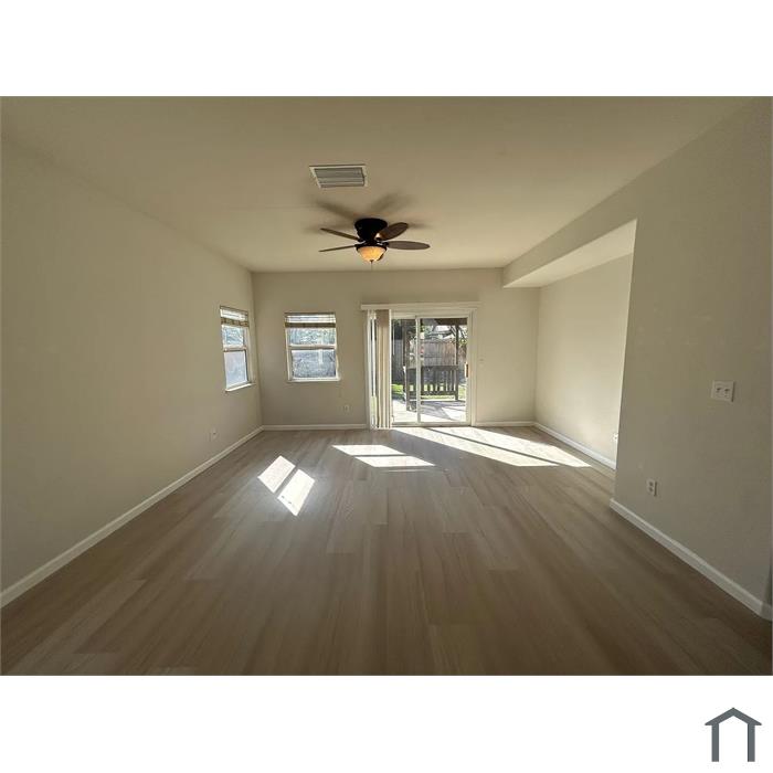 2541 Carnival Dr