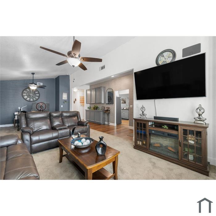 6438 Santa Catarina Way
