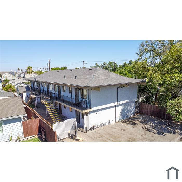 2408 Empress St