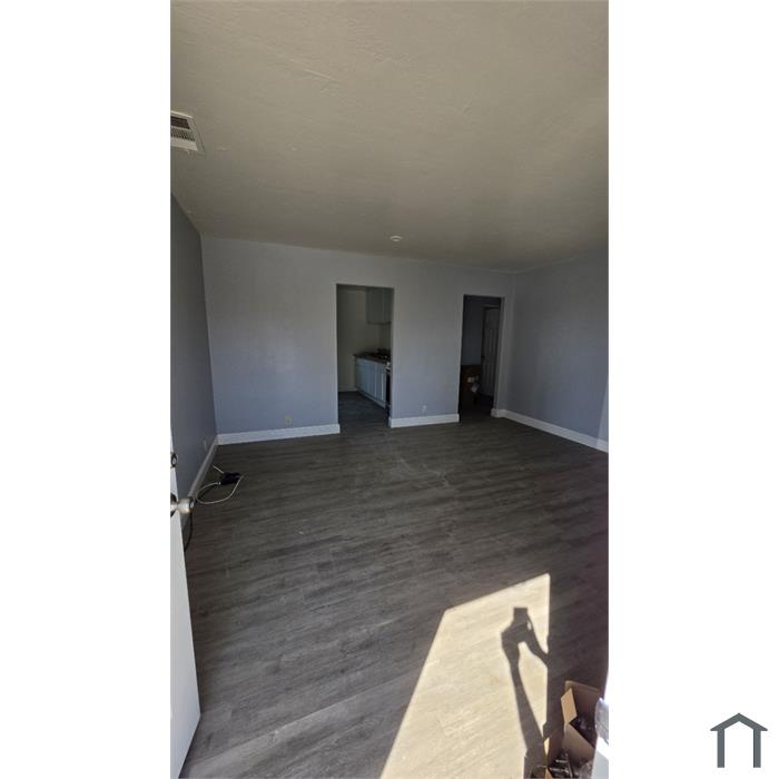 1528 Orlando Way