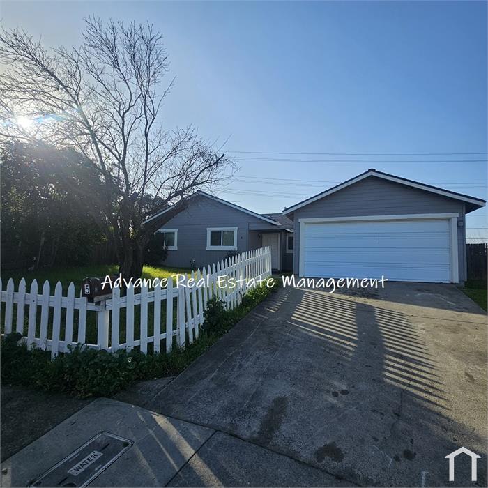 5 Eckert Ct