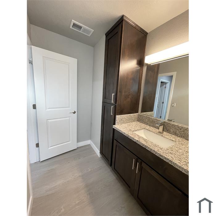 9 Klondike Ct