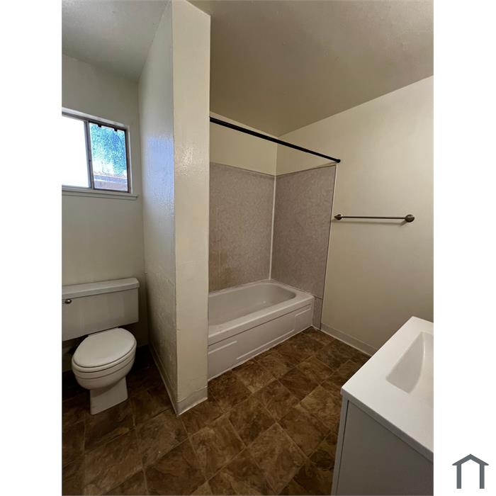 Birchwood Apartments 
