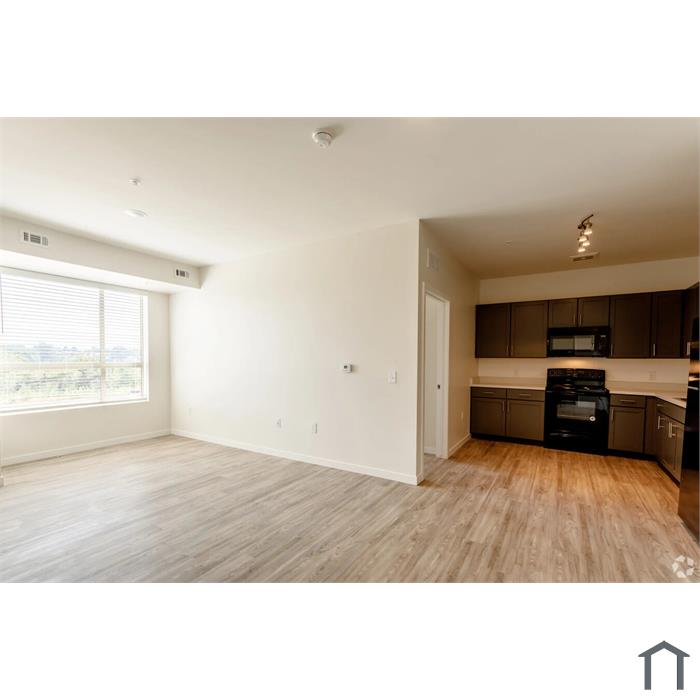 15501 E Alameda Pkwy