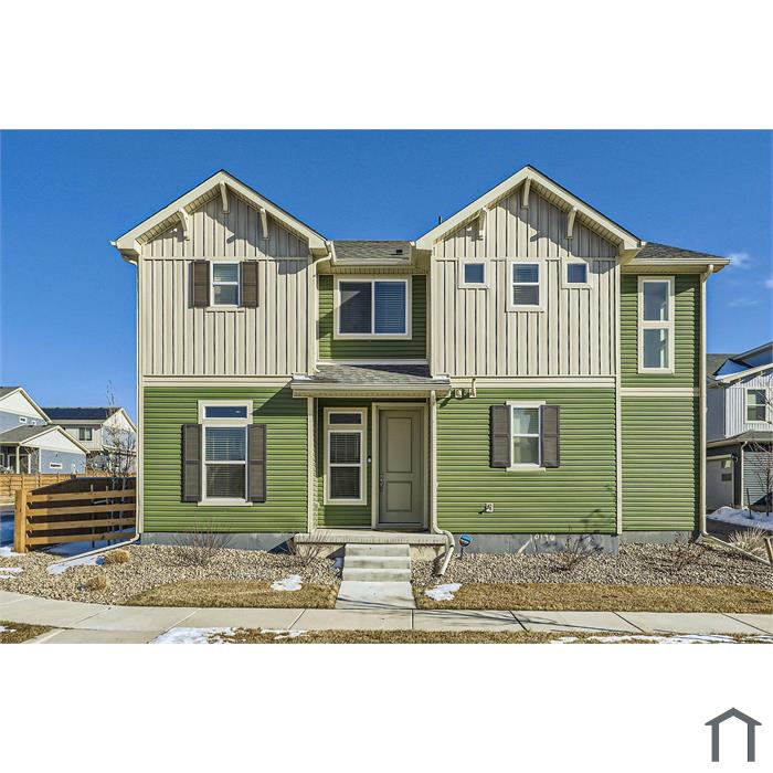 1 MONTH FREE RENT! Available Now â€“ 3 Bed | 3 Bath | Loft | 2-Car Garage