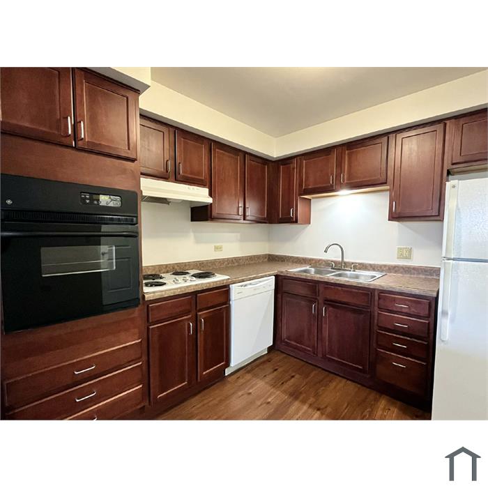 123 W Powers Cir