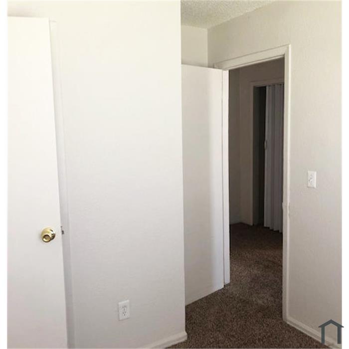 Holly Apartments