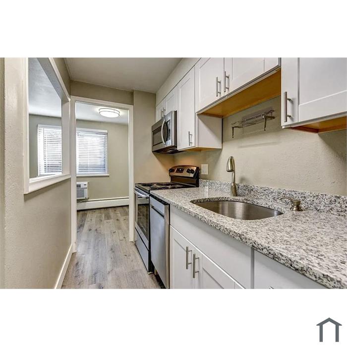 1137 Columbine St #204 â€“ Charming 1-Bedroom in Historic Congress Park Building!